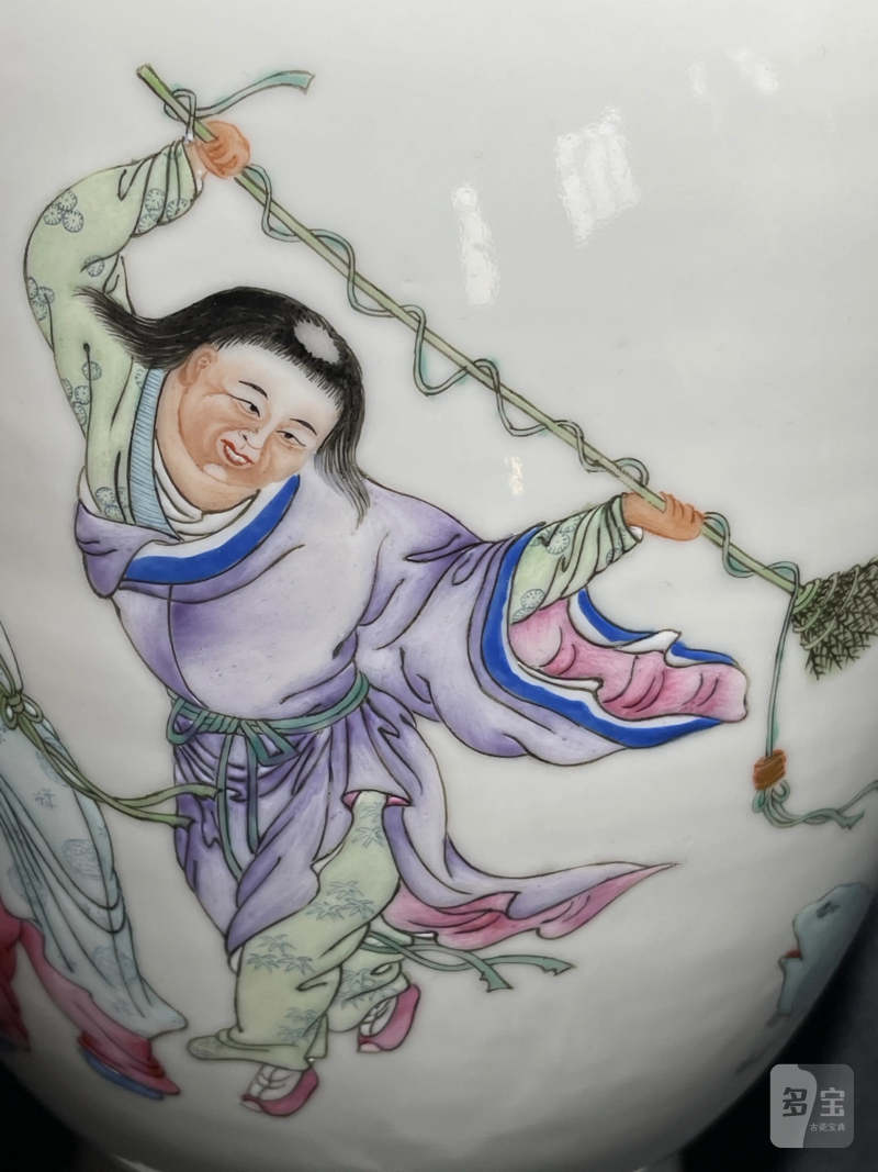 民国 粉彩四圣图瓶一对 - 图21